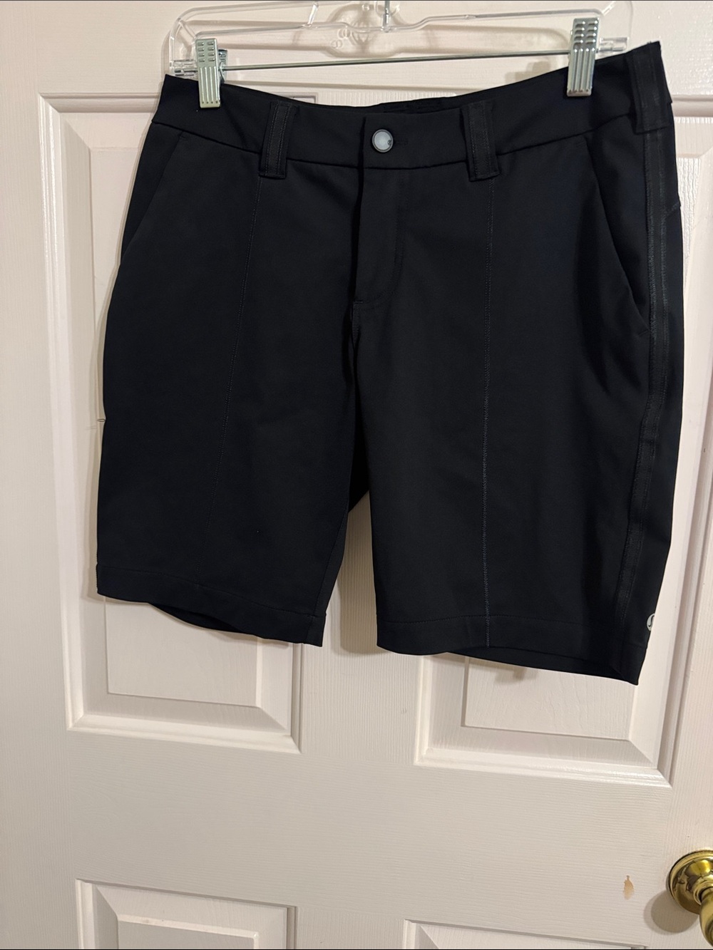 lululemon athletica Black Women’s Hybrid Shorts